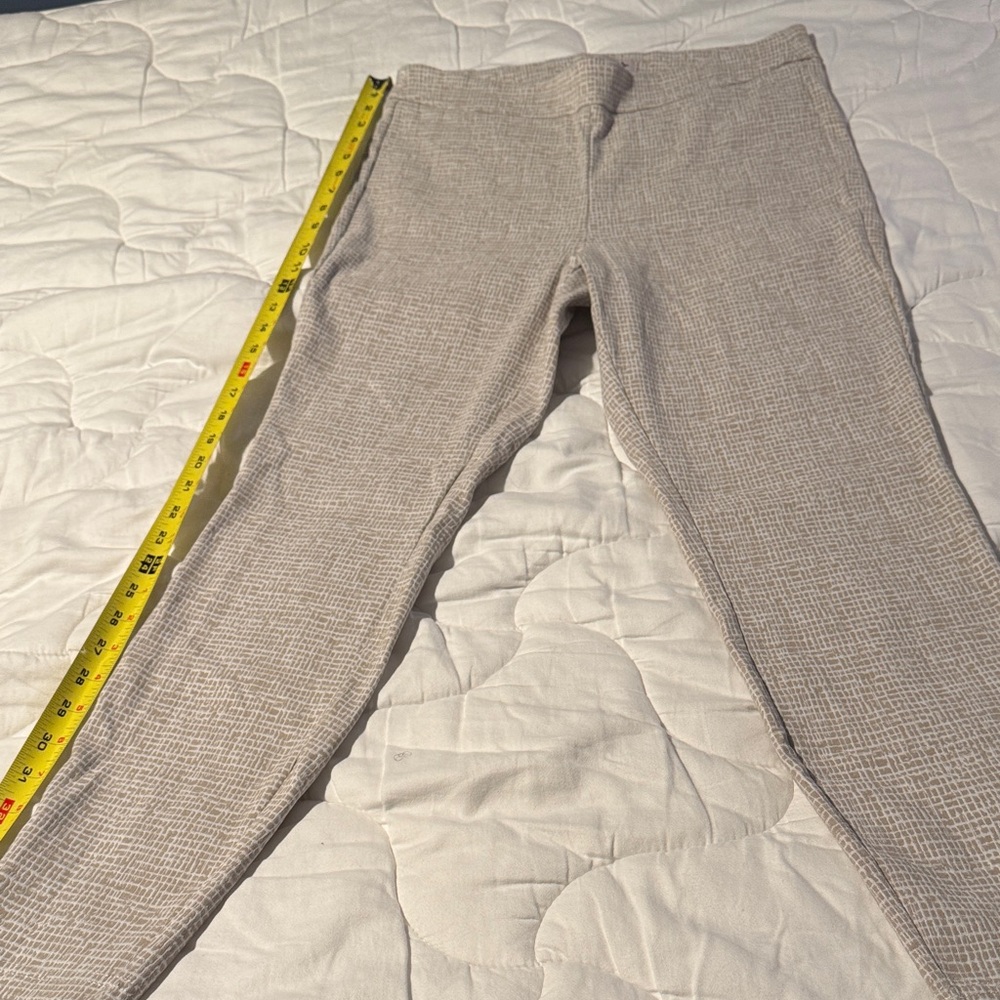 Textured Beige Leggings